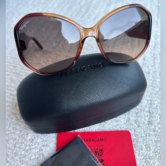 Salvatore Ferragamo Tortoise Shell Sunglasses NEW main image 8